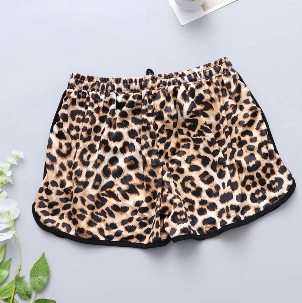 🆕️ Leopard Drawstring Beach Shorts - Picture 5 of 9